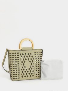 Use styli discount code and get Laser cut tote bag