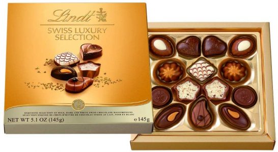 Lindt Swiss Tradition Deluxe Chocolate